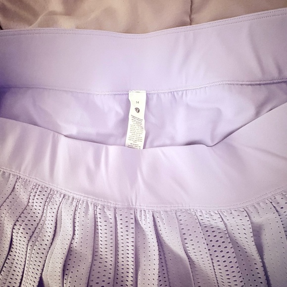 Lululemon - Pleated Open-knit HR Tennis Skirt (Lilac Smoke) - Picture 6 of 11